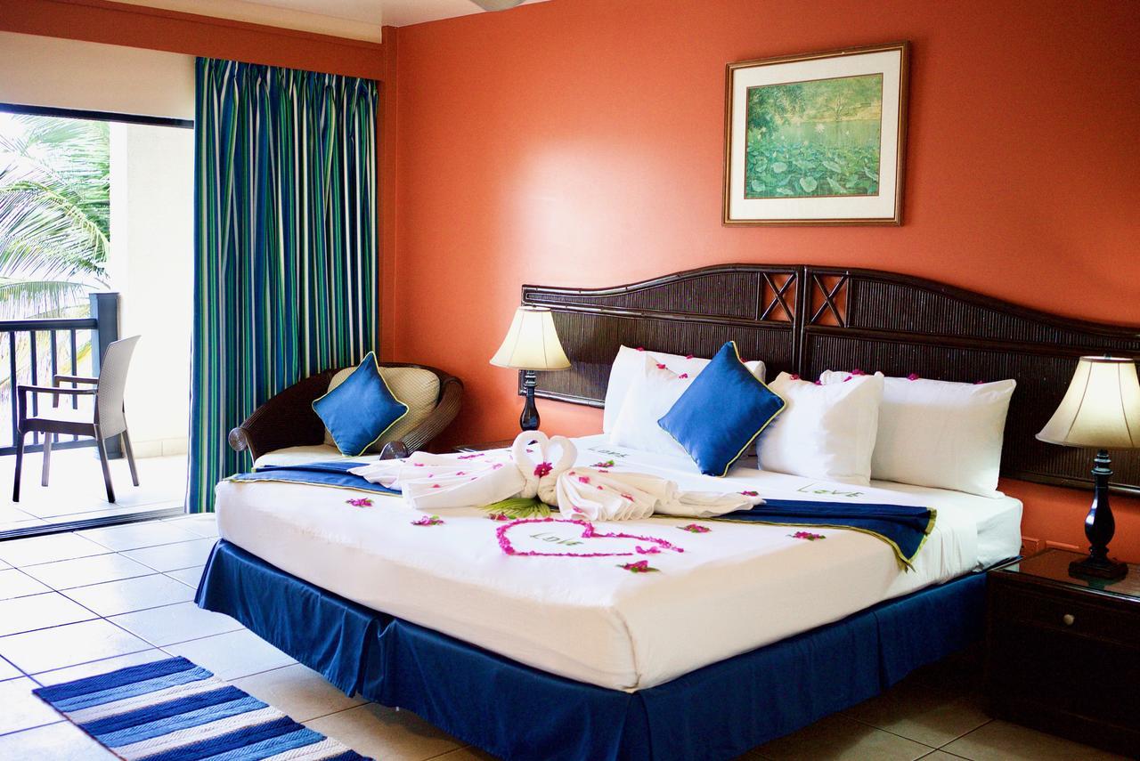 Tropikist Beach Hotel And Resort Crown Point Exterior foto